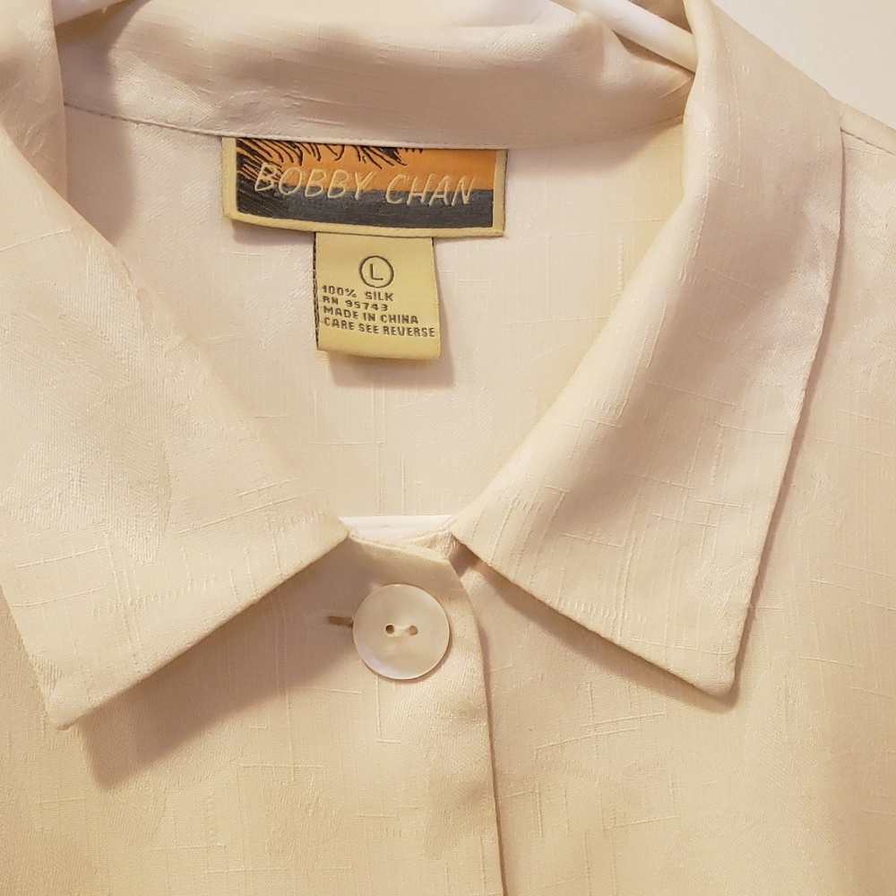 Bobby Chan Cream Silk Blouse 👚 Size Large